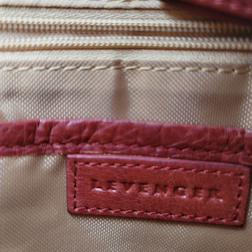 Levenger red crossbody leather purse - Picture 2 of 14